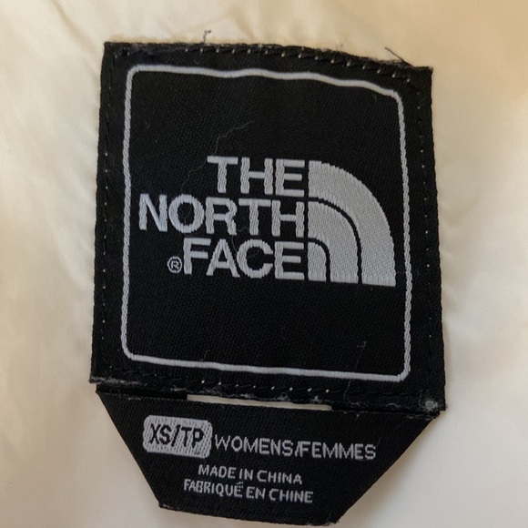 North face puffer vest - Picture 3 of 3